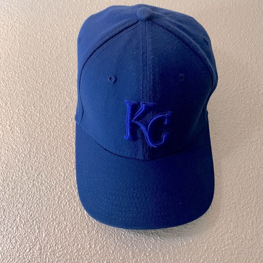 NEW ERA 39 thirty “KC” embroidered logo cap in blue, UNISEX